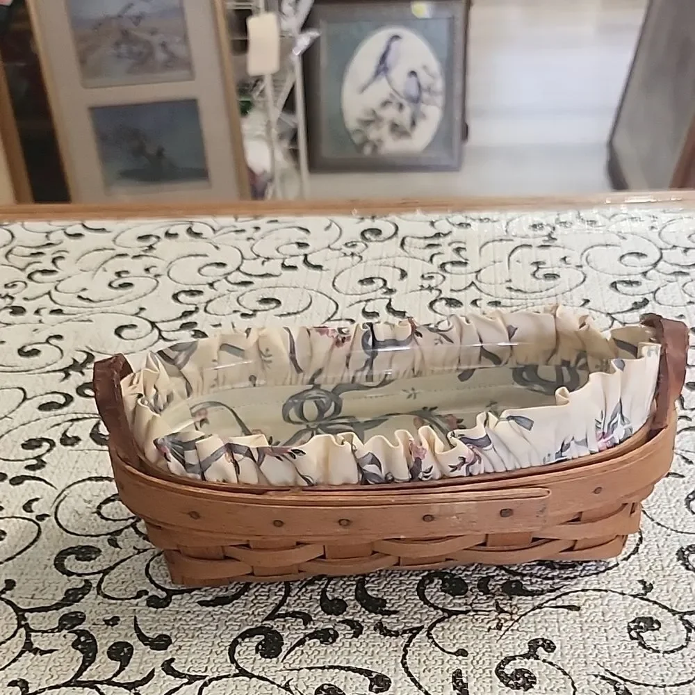 1995 Longaberger  Basket with Floral Lining